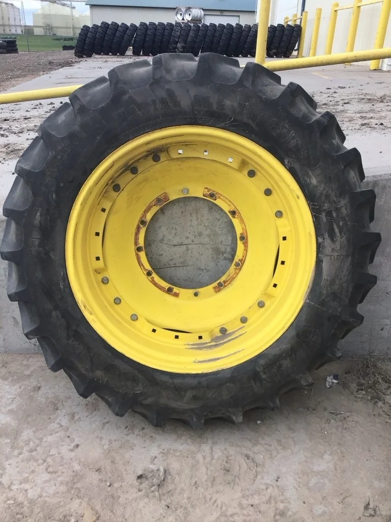 Used 380/80R38 142B Firestone RAT DT TL R-1W 70-75% On 12 x 38 (12-19.685-17.651) Waffle 3 Bolt/Disc image 2
