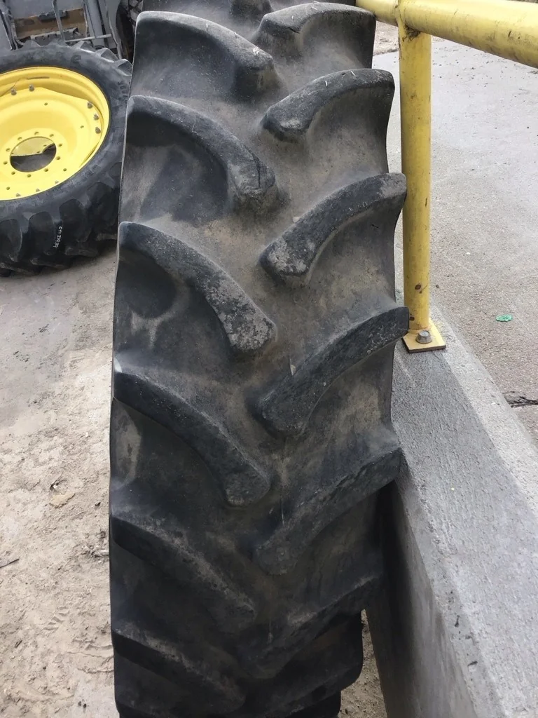 Used 380/80R38 142B Firestone RAT DT TL R-1W 70-75% On 12 x 38 (12-19.685-17.651) Waffle 3 Bolt/Disc image 3