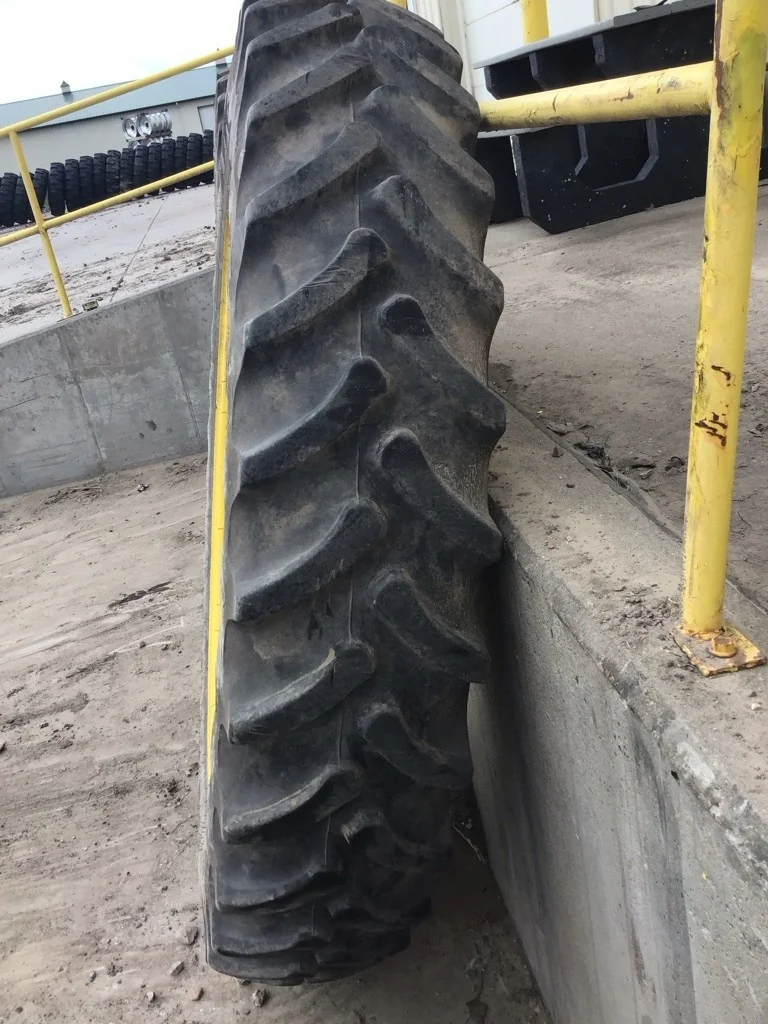 Used 380/90R54 152A8 Firestone Radial 9000 TL R-1W 70-75% On 12 x 54 (12-32.047-30.078) R&R Wheel image 3