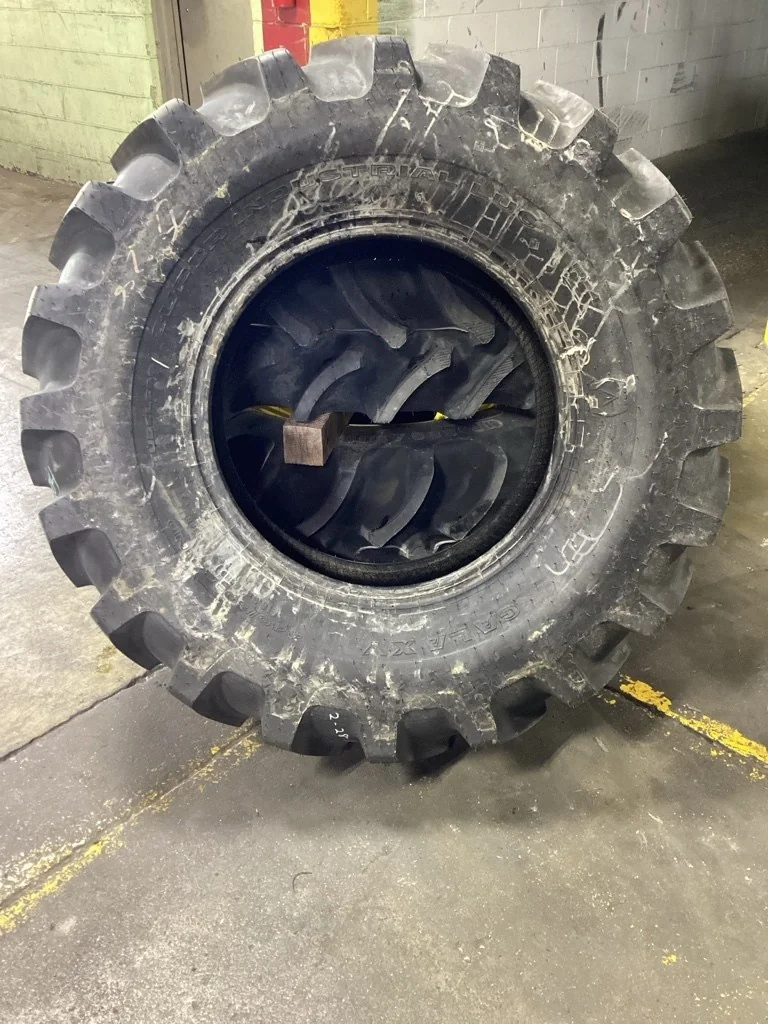 Take-Off 16.9-24 138A8 Galxay Super Industrial Lug TL R-4 95-100%