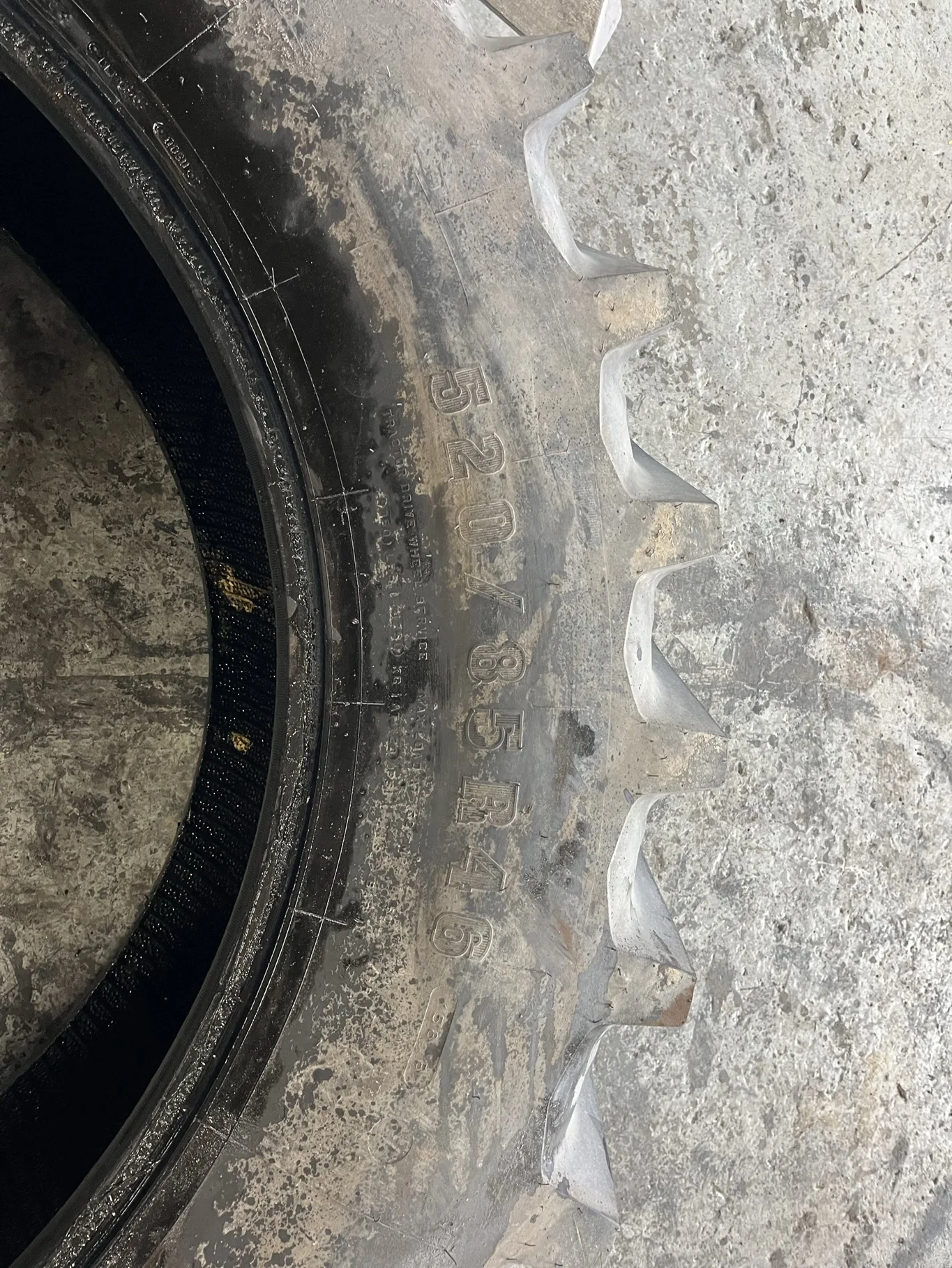 Take-Off 520/85R46 158B Firestone Deep Tread 23 TL R-1W 95-100%