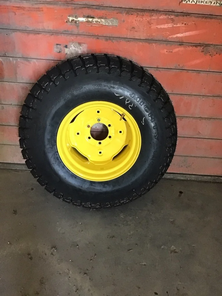 Take-Off 14-17.5 6 PLY Galaxy Mighty Mow TL R-3 95-100% On 10 X 17.5 (6-6-4.62) Titan Imp Wheel