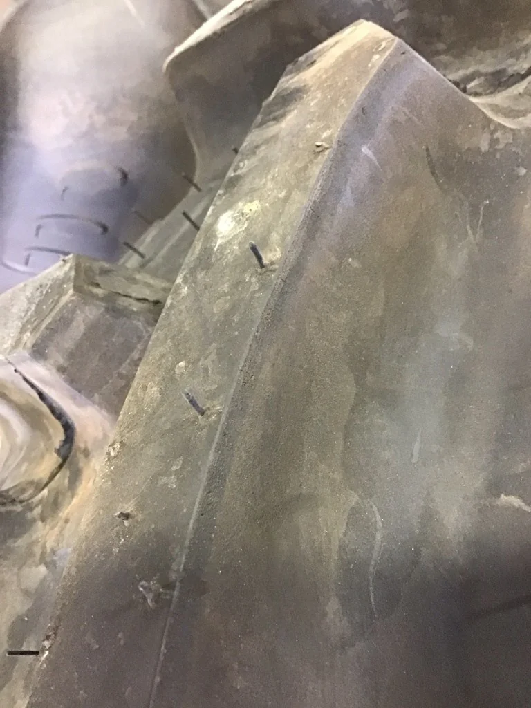 Take-Off 340/85R24 125A8 BKT AgriMax RT855 TL R-1W 95-100% (Light Lug Stubble) image 5