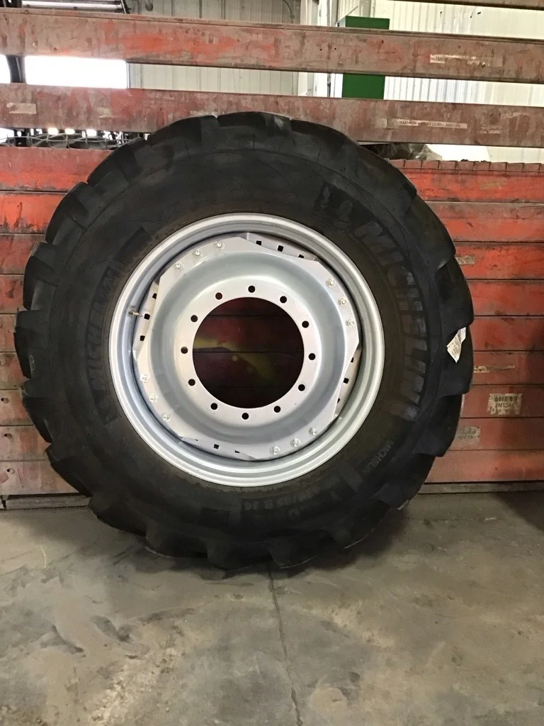Take-Off VF420/85R34 154A8 Michelin Yeildbib TL R-1W 95-100% On 13 x 34 (12-16.732-14.620)  Waffle