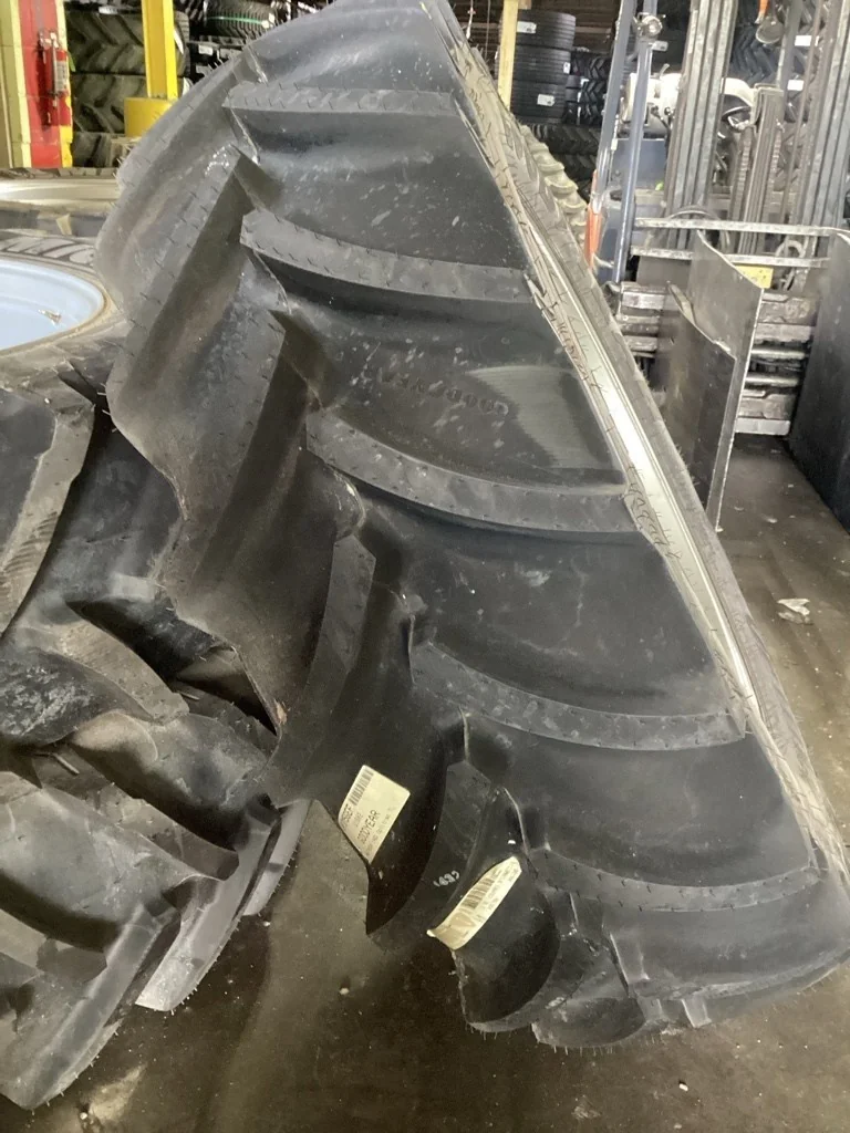 Take-Off 480/70R34 146D Goodyear Optitrac TL R-1W 95-100% On 15x34 (12-16.732-14.620) Waffle 2 Bolt image 3