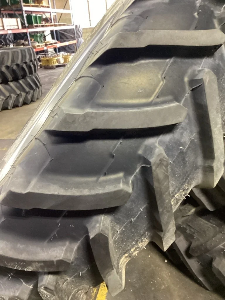 Take-Off 520/85R46 164A8 Michelin Agribib 2 TL R-1W 95-100% On 16 x 46 (10-13.19-11.07) Titan Dual image 4