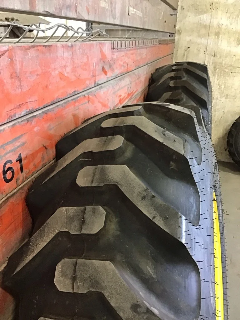 Take-Off 440/80R24 138A8 Galaxy Super Industrial Lug TL R-4 95-100% On 15 x 24 (8-8-6) Implement Wh image 3