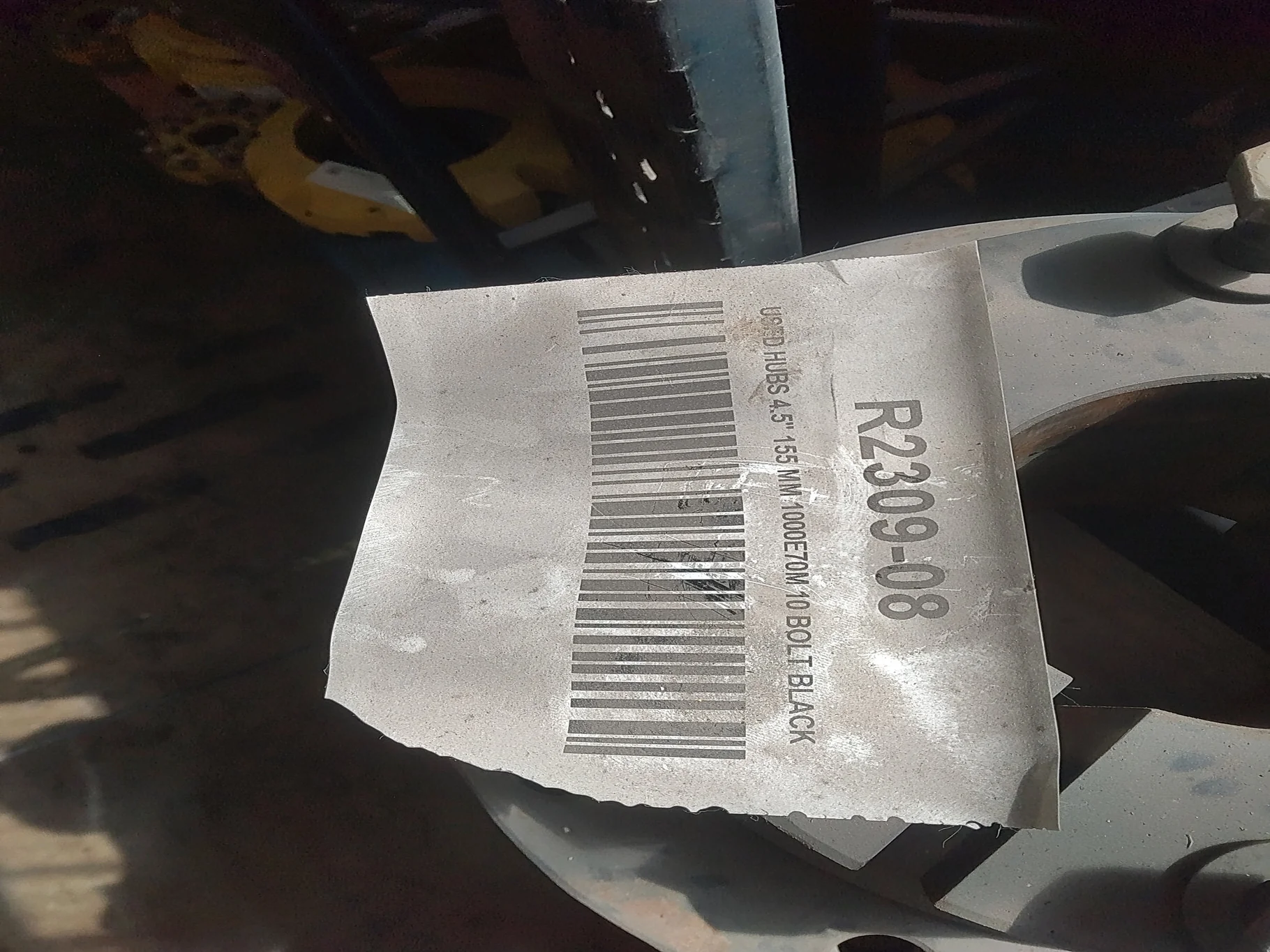 USED HUB 4.5" 155 MM 1000E70M 10 BOLT BLACK image 2