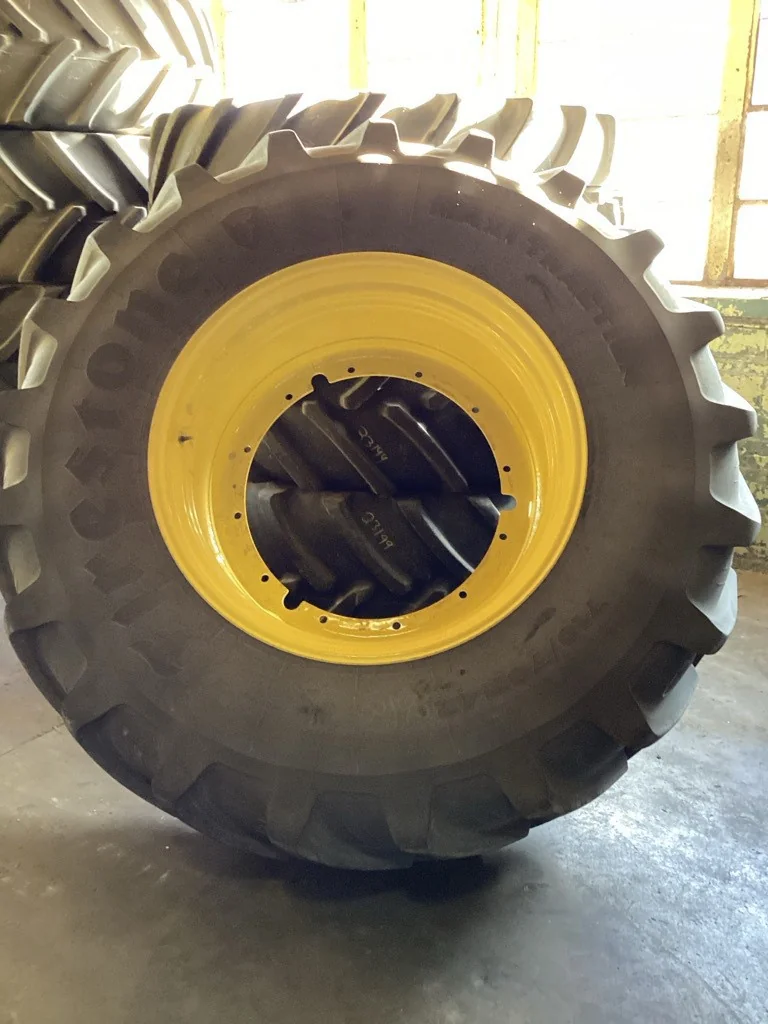 Used 710/70R42 168D Firestone Maxi Traction TL R-1W 90-95% On 23 x 42 (12-32.047-30.078) Rim & Rail