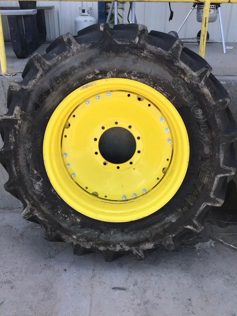 Used 420/85R34 147D Goodyear Optitrac TL R-1W 95-100% On 15 x 34 (10-13.19-11.07) Waffle 3 Bolt/Disc image 2