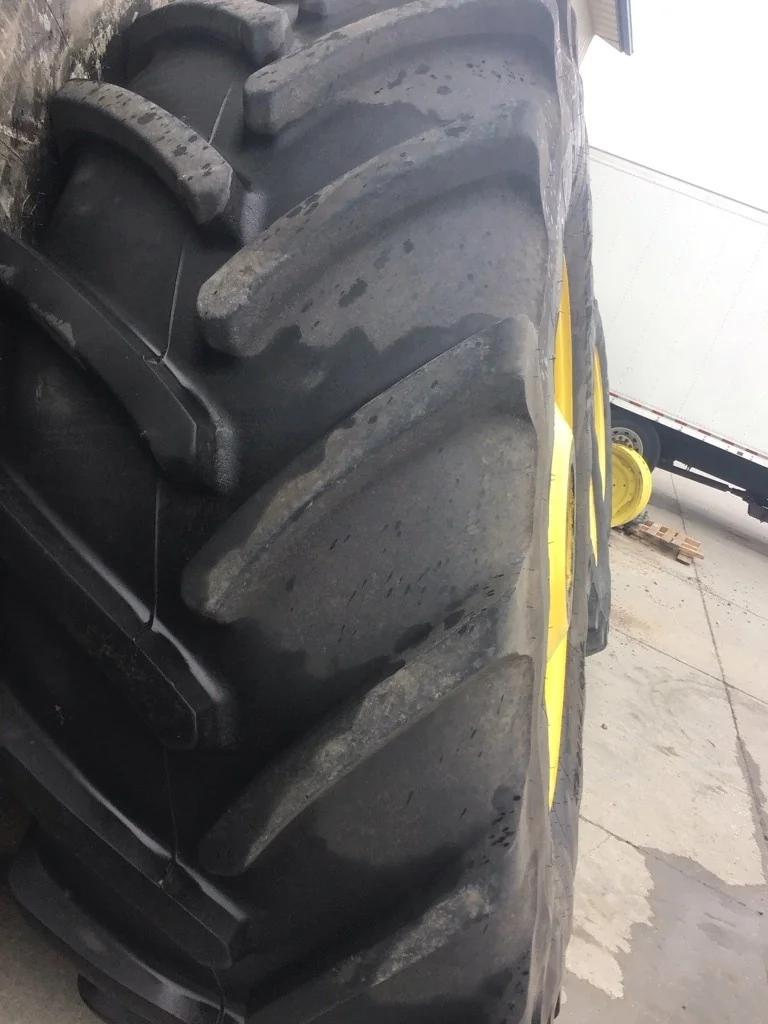 Used 710/70R42 168D Firestone Maxi Traction TL R-1W 85-90% On 23 x 42 (10-13.19-11.07) Dual Wheel image 3