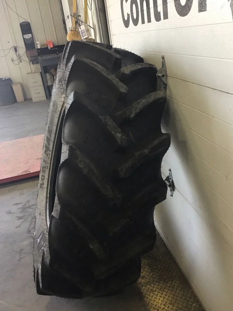 Take-Off 460/85R30 145A8 BKT Agri Maxx RT855 TL R-1W 95-100% image 2