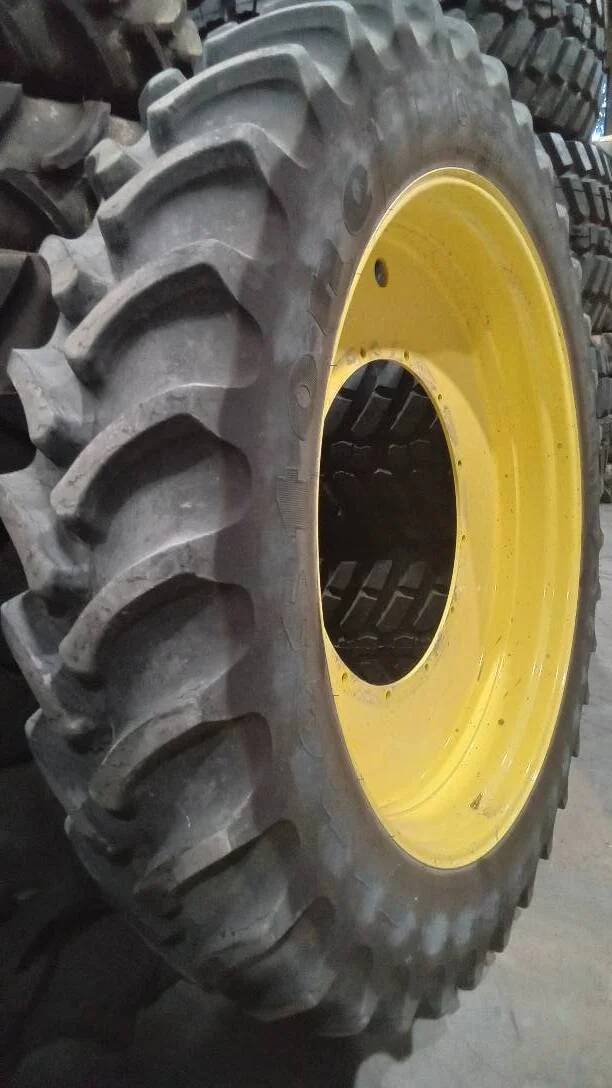 Used 380/90R54 152B Firestone RAD9000 TL 85-90% On 12 x 54 12-32.047-30.078 R&R Dual Yellow Wheel image 2
