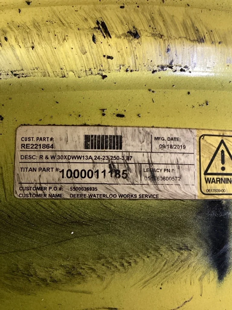 Used 13 x 30 (12-16.732-14.620) Titan Waffle 3 Bolt With Disc Paint In Fair Condition image 3