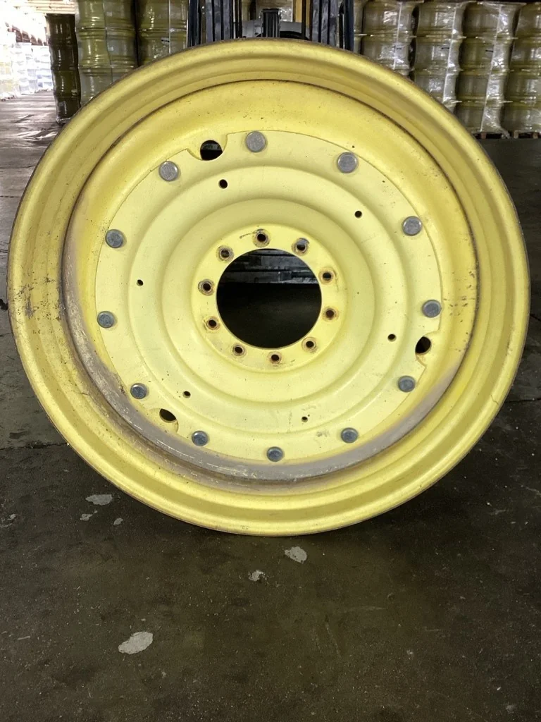 Used 13 x 46 JD Titan Rim & Rail With Disc (10-13.19-11.07) (Mild Rust Paint In Fair Condition)