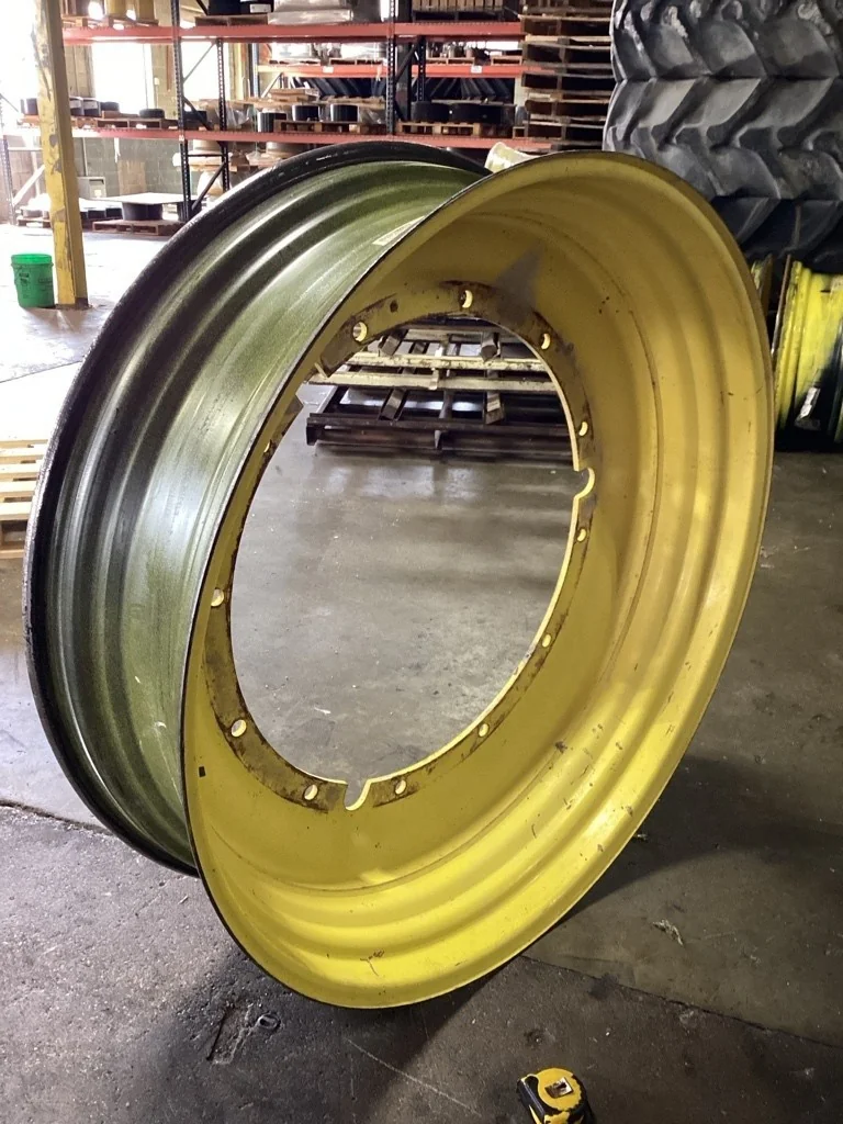 Used 13 x 46 (12-32.047-30.078) Titan JD Rim & Rail (Mild Rust Paint In Fair Condition) image 3
