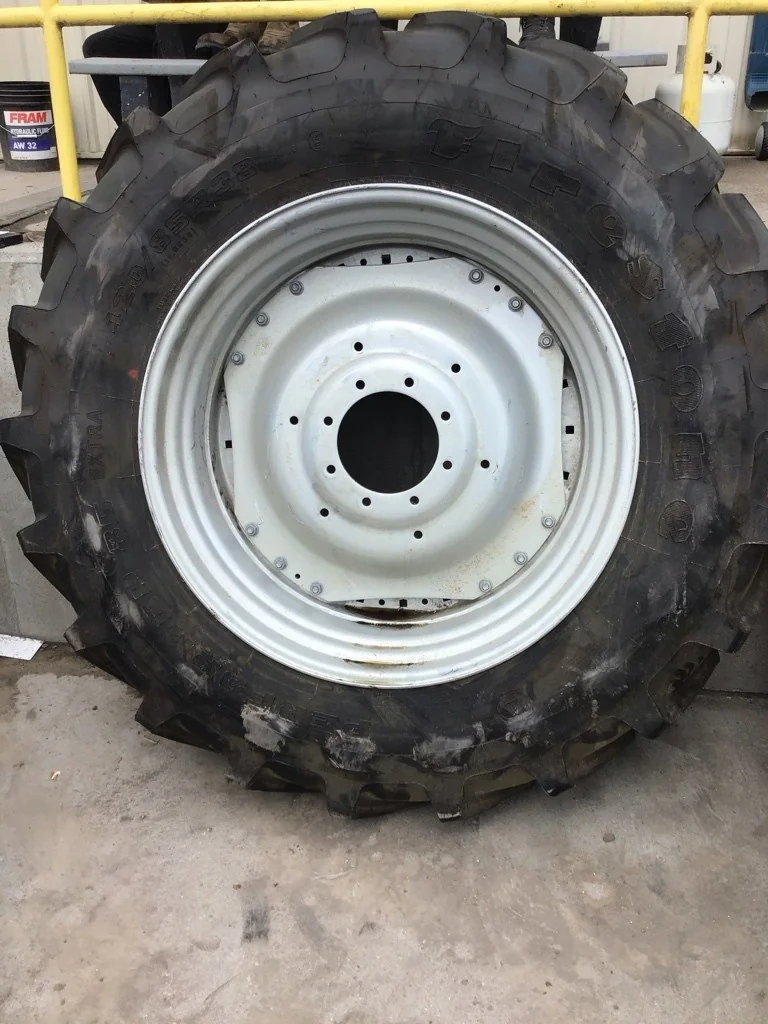 Take-Off 420/85R38 144D Firestone Performer 85 Extra TL R-1W 95-100% On 15 x 38 (8-10.82-8.78) Waffl image 3