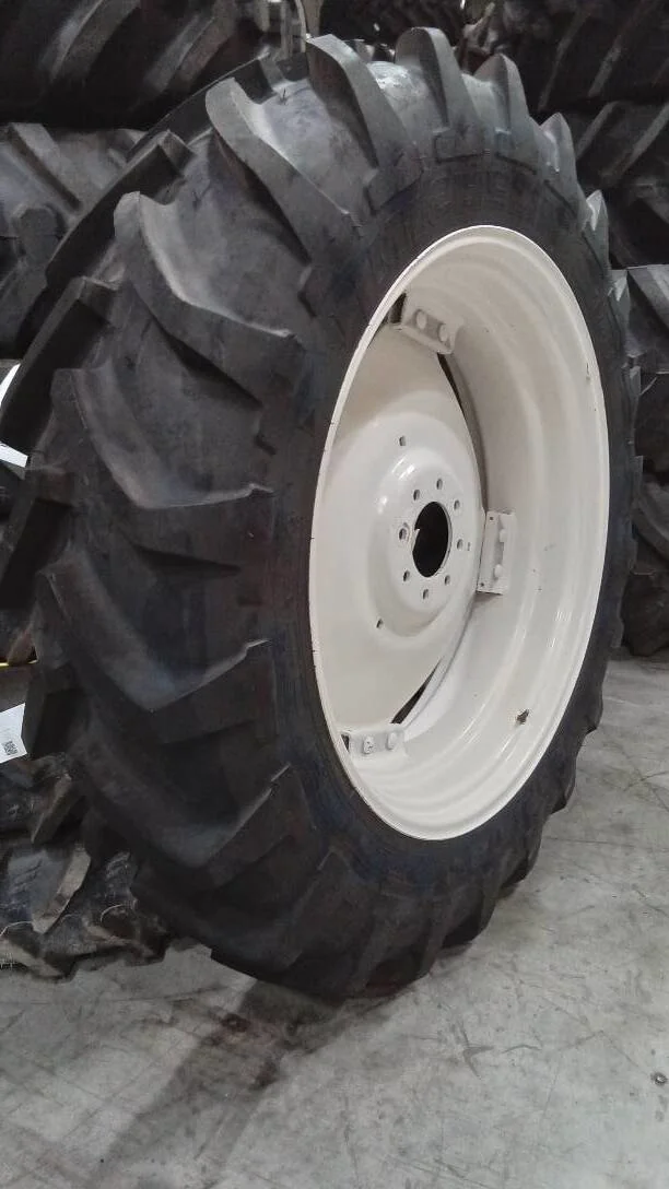 Take-Off 13.6R38 125B Michelin Agribib TL R-1W 95-100% On 12 x 38 (8-8-6) 4/2 Square Clamp/Disc image 2