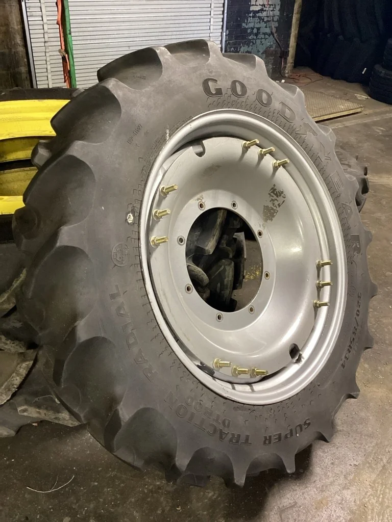 Used 320/85R34 133A8 Goodyear Super Traction Radial DT800 TL R-1W 85-90% On 10x34 (8-15.995-14.281) image 2