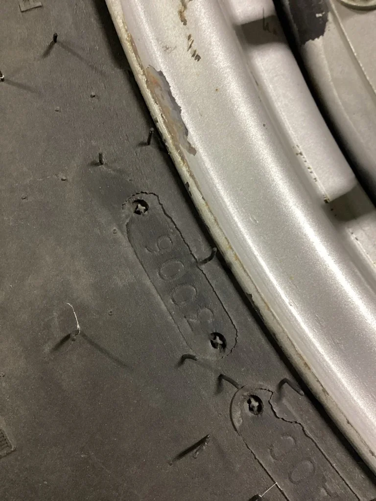 Used 320/85R34 133A8 Goodyear Super Traction Radial DT800 TL R-1W 85-90% On 10x34 (8-15.995-14.281) image 3