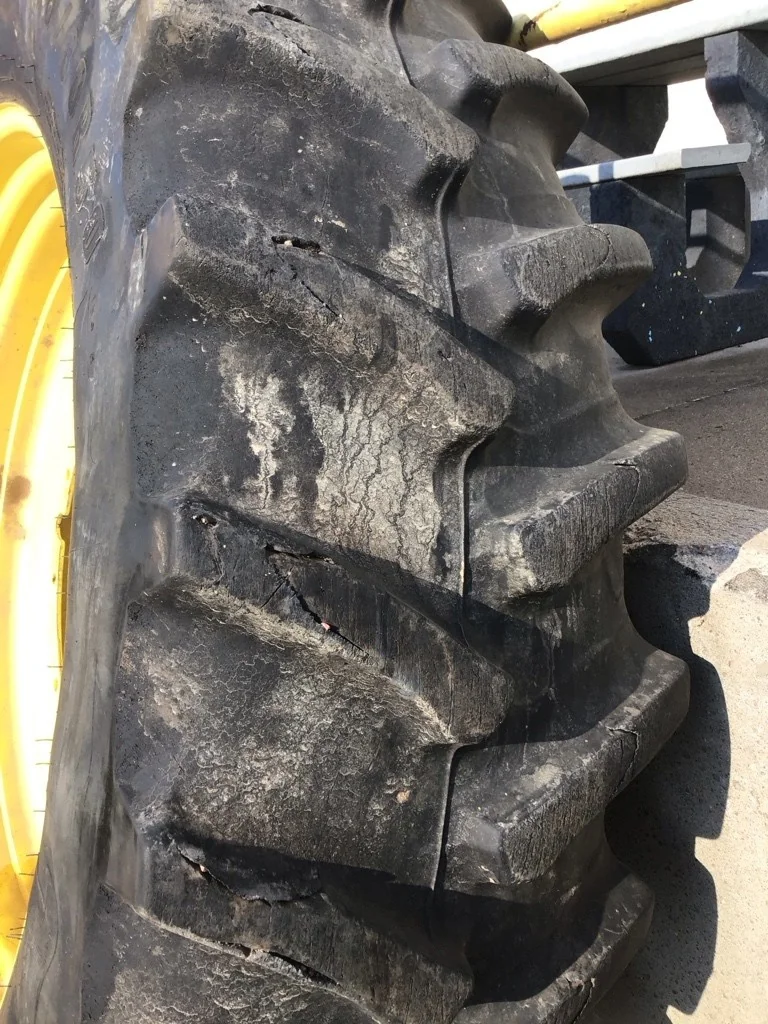 Used 480/80R50 159B Firsestone Deep Tread TL R-1W 60-65% On 15 x 50 (12-32.047-30.078) R&R wheel image 3