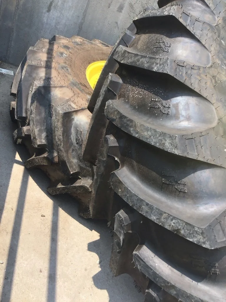 Take-Off 580/85R42 166A8 Alliance Agri-Traction TL R-1W 95-100% On 18 x 42 (20-13.189-11.07-15.56IN) image 2