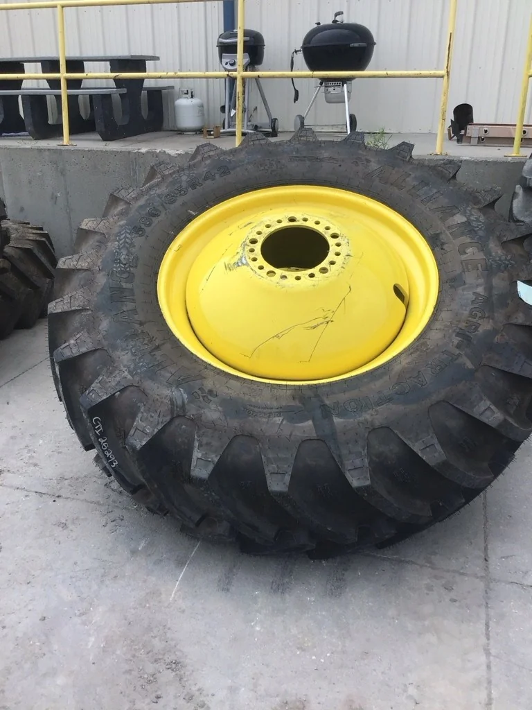 Take-Off 580/85R42 166A8 Alliance Agri-Traction TL R-1W 95-100% On 18 x 42 (20-13.189-10.50-16.18IN)