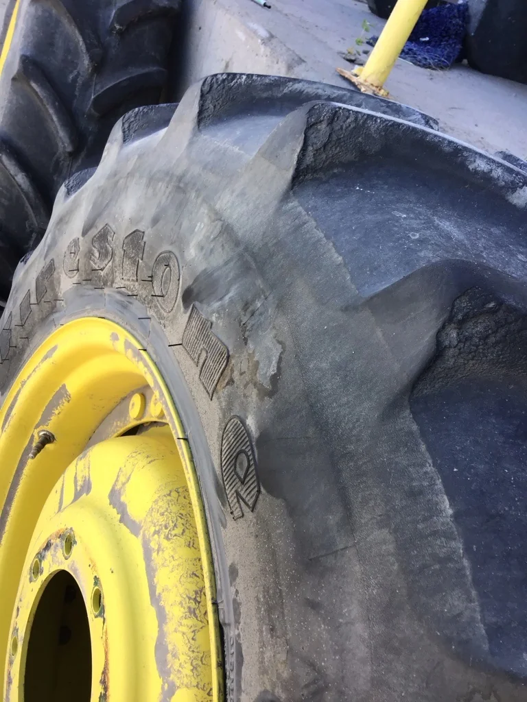 Used 340/85R28 127D Firestone Performer 85 Extra R-1W TL 80-85% On 12 x 28 8-10.82-8.78 Wheel w/Disc image 3