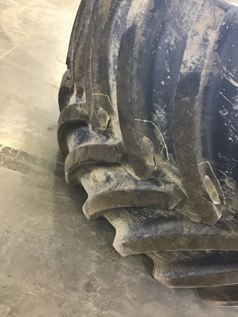Used LSW1250/35R46 195D Goodyear Optitrac TL R-1W 80-85% On 44 x 46 (10-13.19-11.07) Double Hub image 5