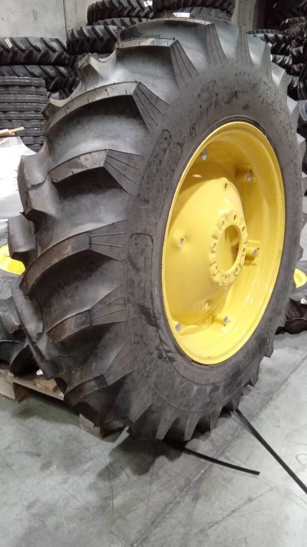 Take-Off 13.6-28 117AB Titan Hi Traction Lug TL R-1 95-100% On 11 x 28 (8-8-6) 6 Clamp/Disc image 2