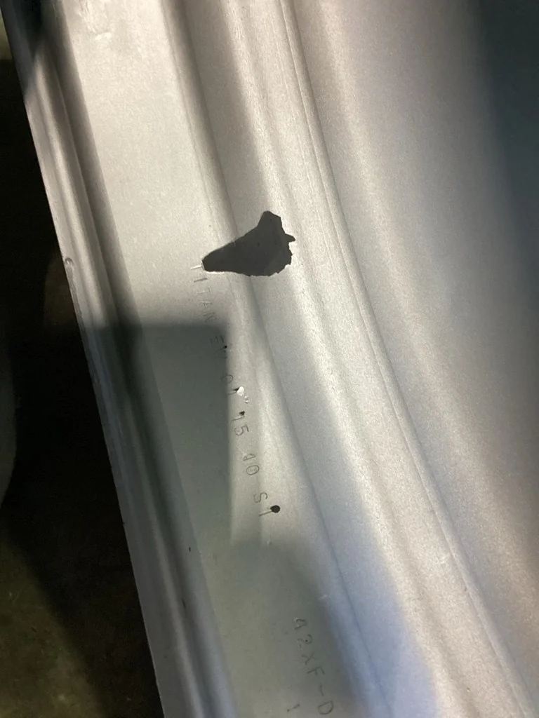 Used 23 x 42 (10-13.19-11.07) Case Silver Titan Dual Wheel Mild Rust, Chipped paint/scratches image 4