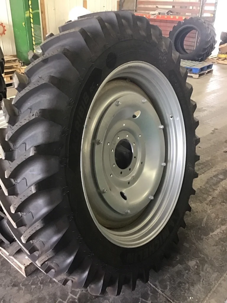 Take-Off IF380/90R46 165A8 Michelin Agribib TL R-1W 95-100% On 12 x 46 (8-10.82-8.78) Rim&Rail/Disc