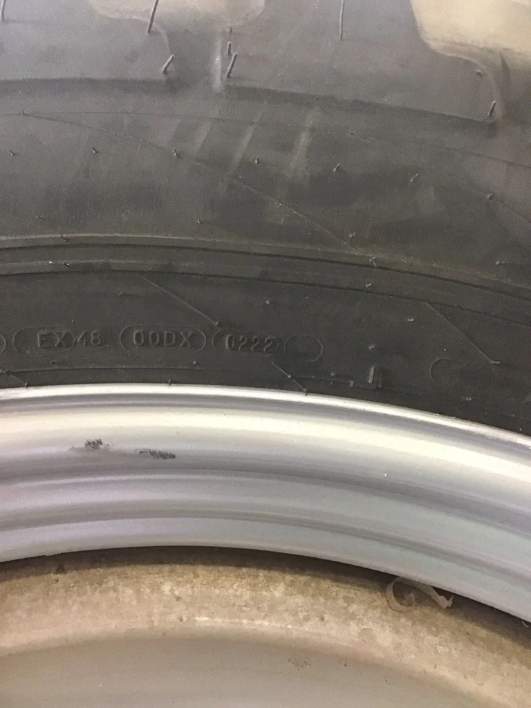 Take-Off IF380/90R46 165A8 Michelin Agribib TL R-1W 95-100% On 12 x 46 (8-10.82-8.78) Rim&Rail/Disc image 2