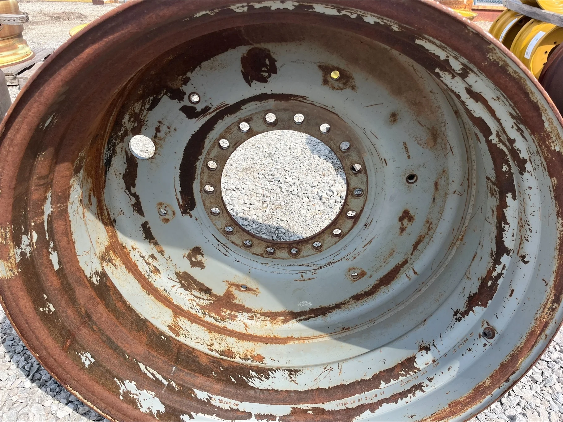 USED 23 X 38 18-15.625-13.1875 -7.0" BS AGCO-SILVER WHEEL