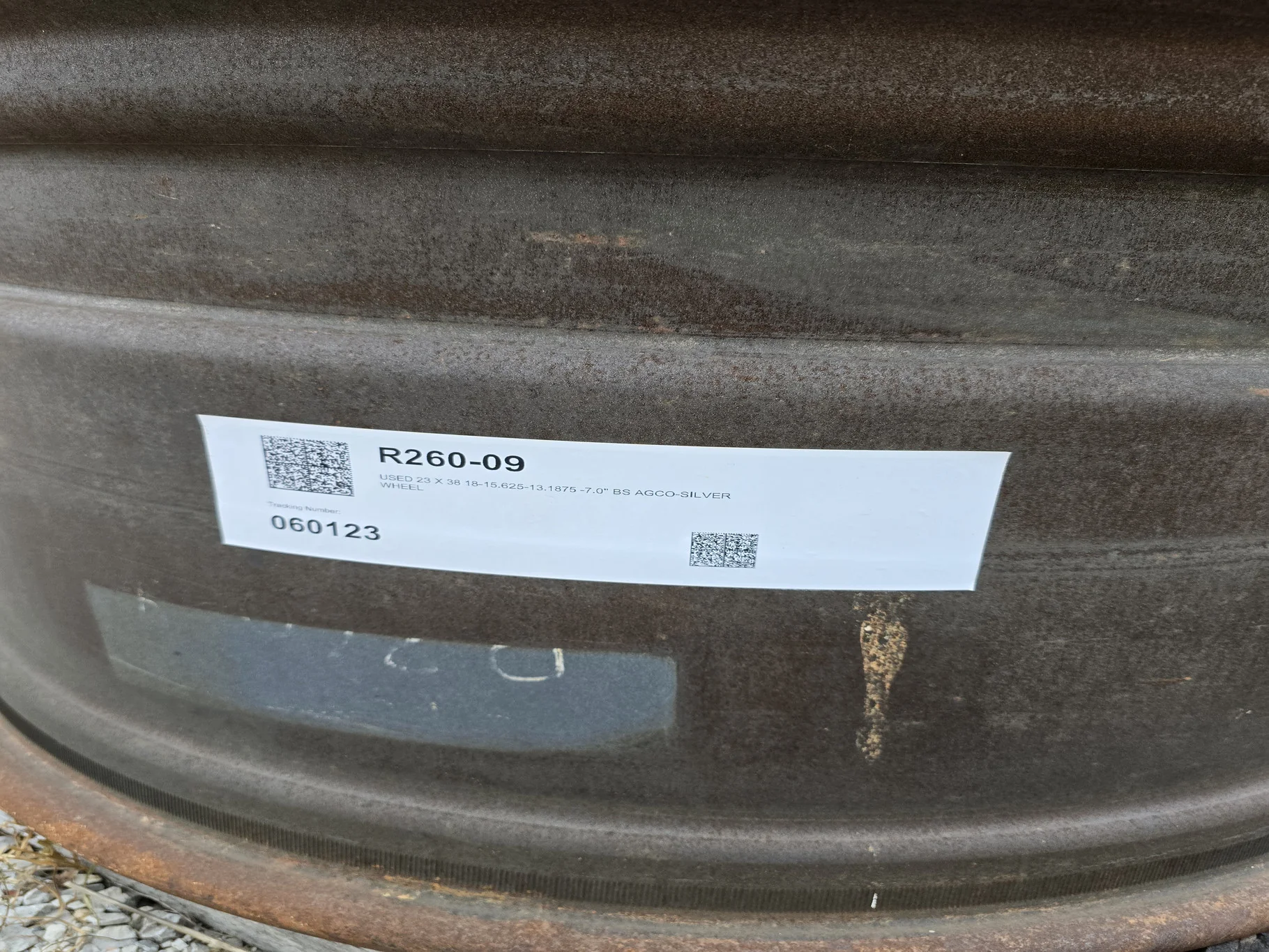 USED 23 X 38 18-15.625-13.1875 -7.0" BS AGCO-SILVER WHEEL