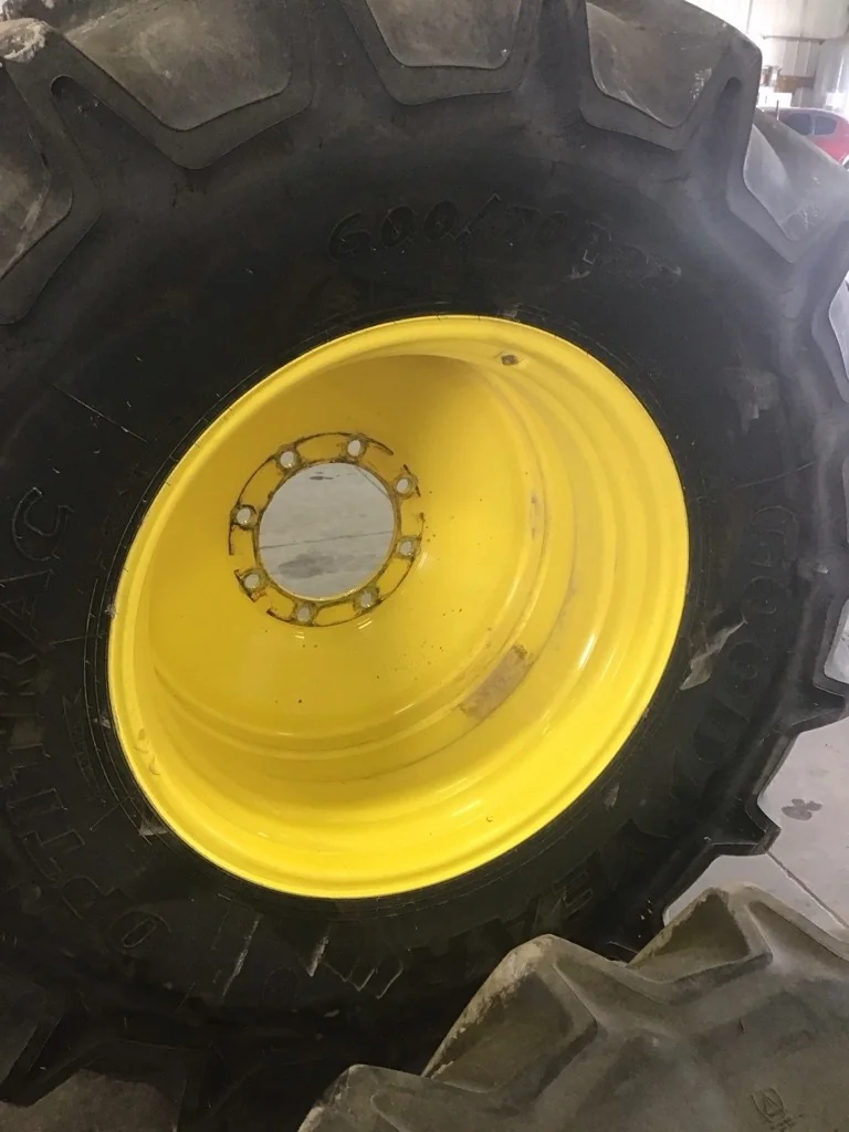 Used 600/70R28 161D Goodyear Optitrac TL R-1W 80-85% On 18 x 28 (8-10.82-8.78) Combine Wheel image 3