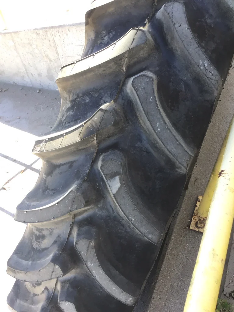 Take-Off 380/90R54 152A8 Firestone 9000 R-1W TL 95-100% On 12 x 54 10-13.19-11.07 Silver Dual Wheel image 2