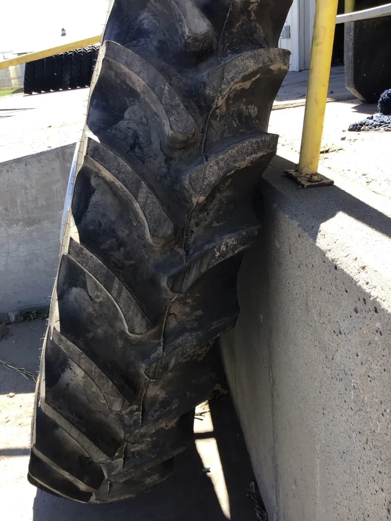 Take-Off 380/90R54 152A8 Firestone 9000 R-1W TL 95-100% On 12 x 54 10-13.19-11.07 Silver Dual Wheel image 2