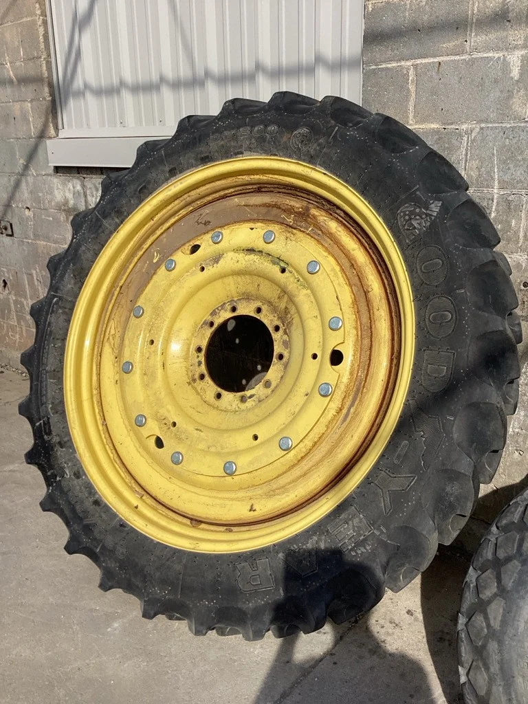 Used 320/90R50 148A8 Goodyear DT800 TL R-1W 70-75% On 10 x 50 (10-13.19-11.07) R&R/Disc image 2