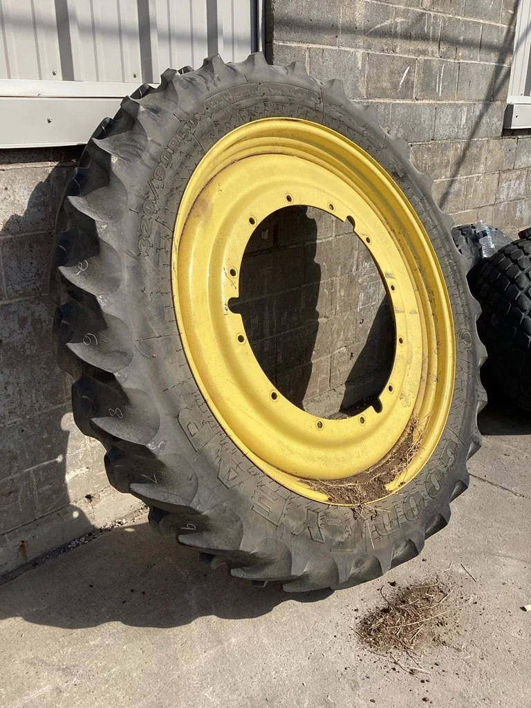 Used 320/90R50 148A8 Goodyear DT800 TL R-1W 70-75% On 10 x 50 (12-32.047-30.078) R&R Wheel image 2