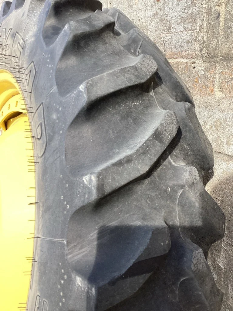 Used 320/85R34 133A8 Goodyear Dyna Torque Radial TL R-1 70-75% On 10 x 34 (10-13.19-11.07) Waffle 3 image 4