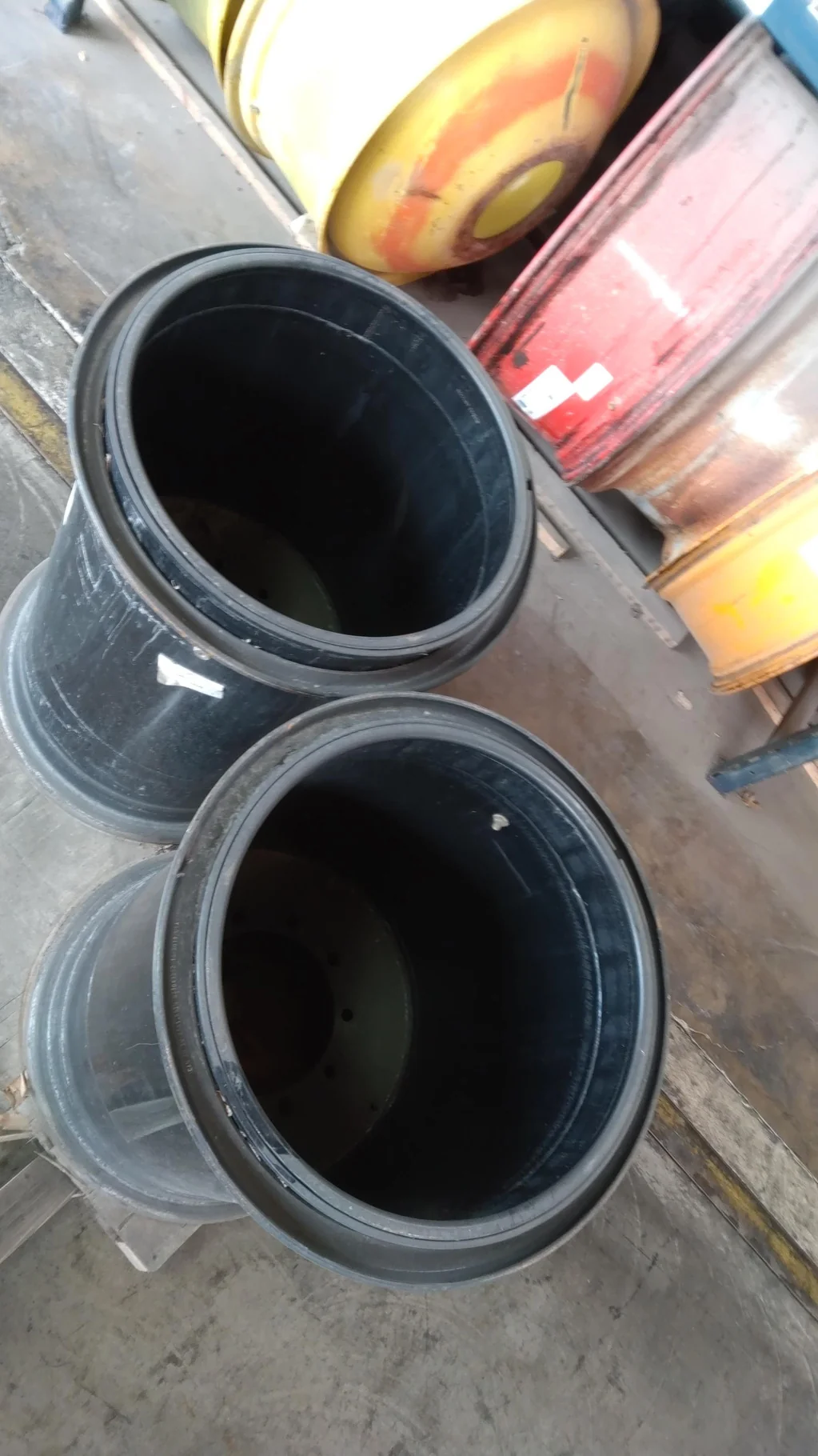 Used 36 X 25 10-13.19-11.07 Titan Industrial Lock Ring 3pc Black Wheel image 2