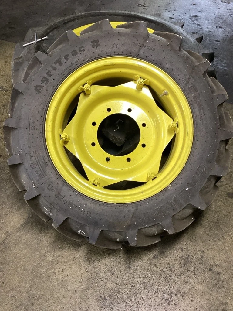 Take-Off 11.2-24 122A6 Galaxy Agritrac ll TL R-1 95-100% On 10 x 24 (8-10.82-8.78) 6 Clamp/Disc