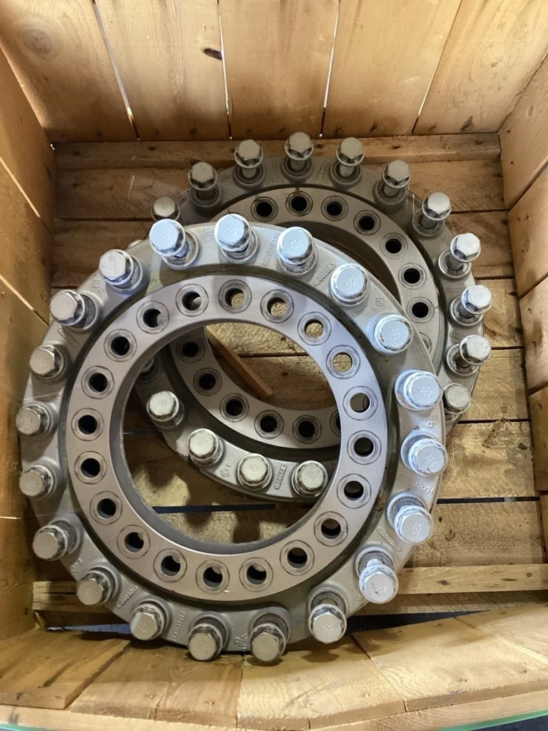 Used 2" 20 Hole Spacer For X9 (20-18.5-15.3125) Hardware Included