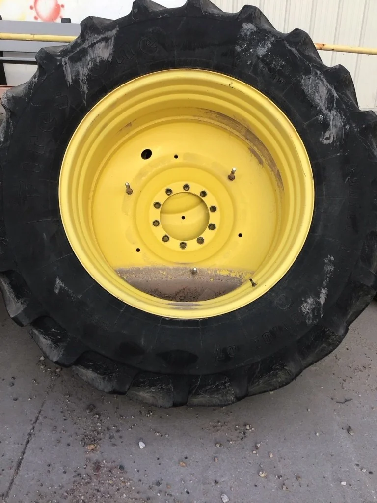 Used 620/70R42 160B Firestone RAT DT TL R-1W 50-55% On 20 x 42 (10.13.19-11.07) JD Yellow Dual Wheel image 3