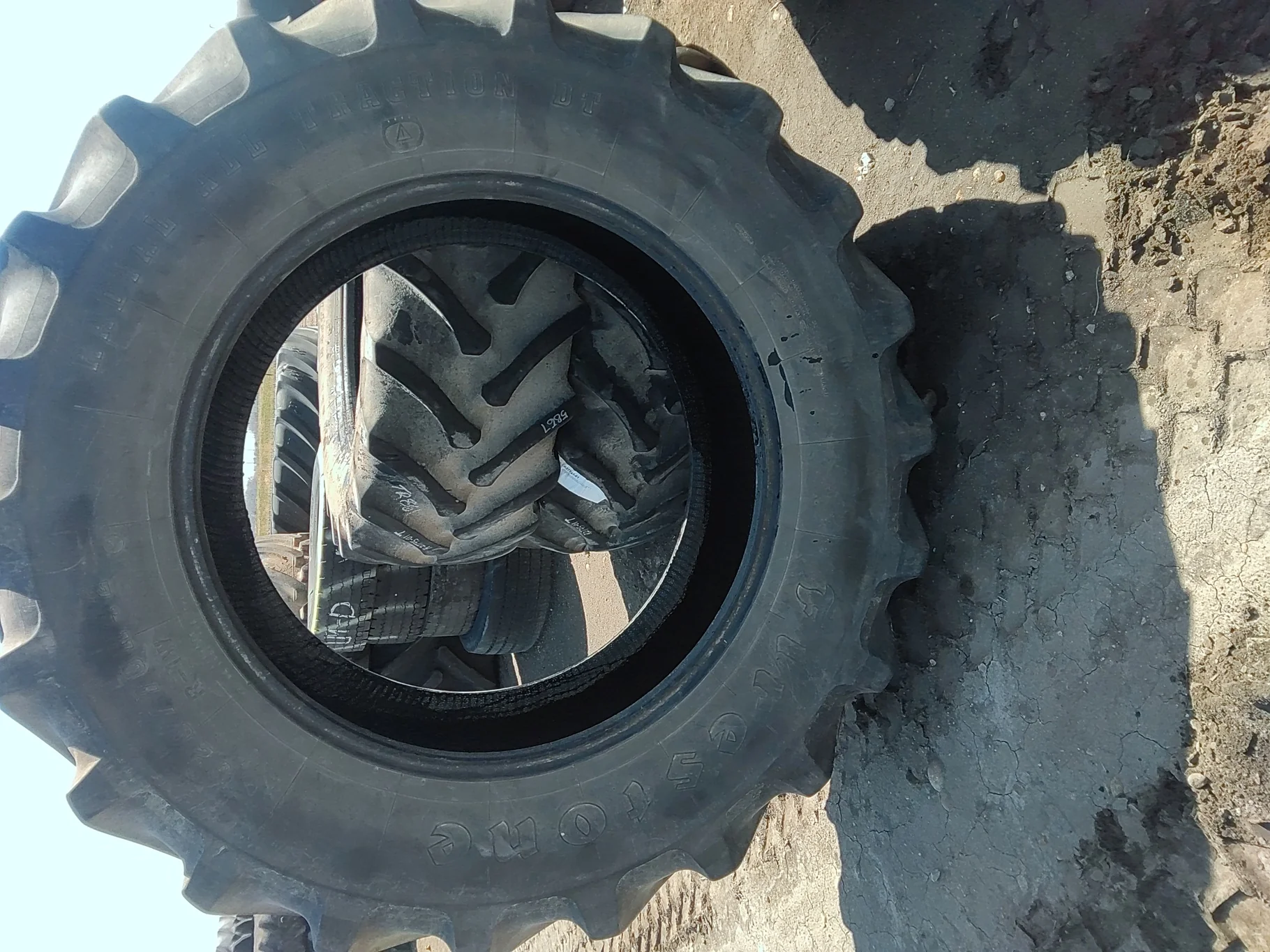 Used 620/70R42 160B Firestone RAT DT TL R-1W 50-55% image 2