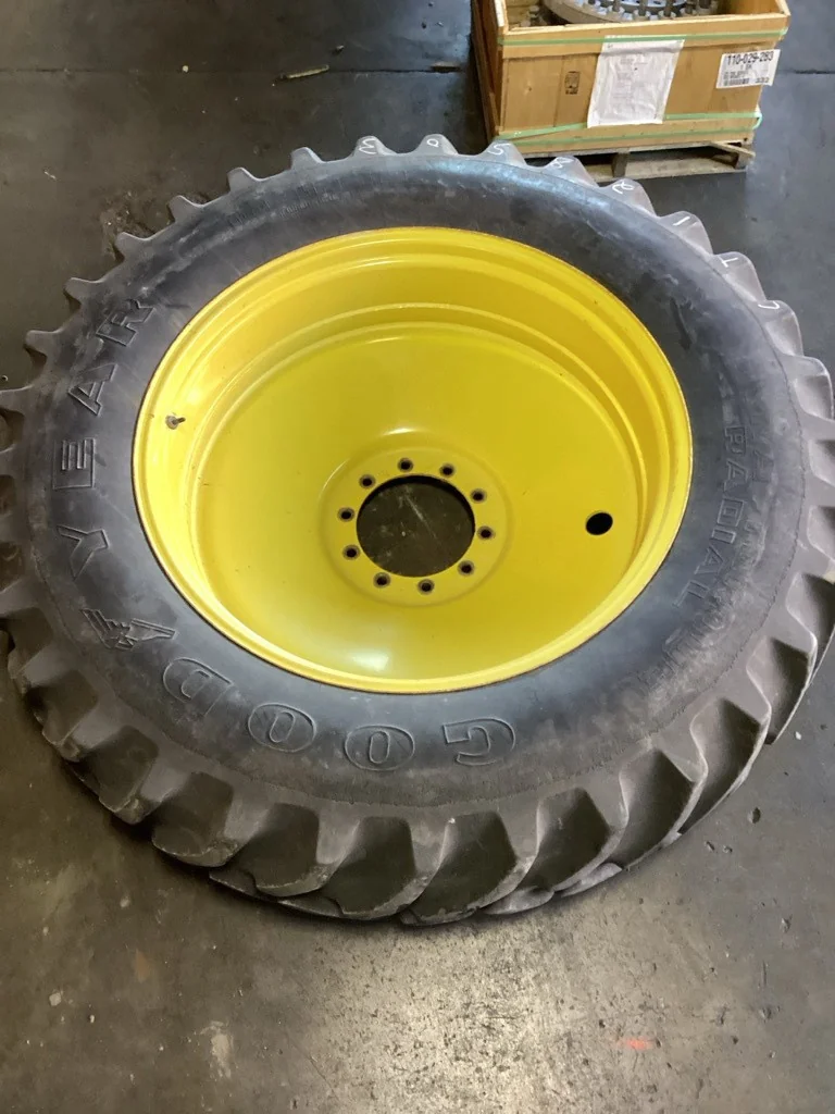Used 18.4R42 148A8 Goodyear Dyna Torque Radial TL R-1 60-65% On 16 x 42 (10-13.19-11.07) JD Dual