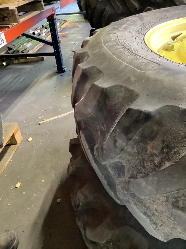 Used 380/85R30 135A8 Goodyear Dyna Torque Radial TL R-1 50-55% On 13 x 30 8 U Clamp 12-16.732-14.620 image 3