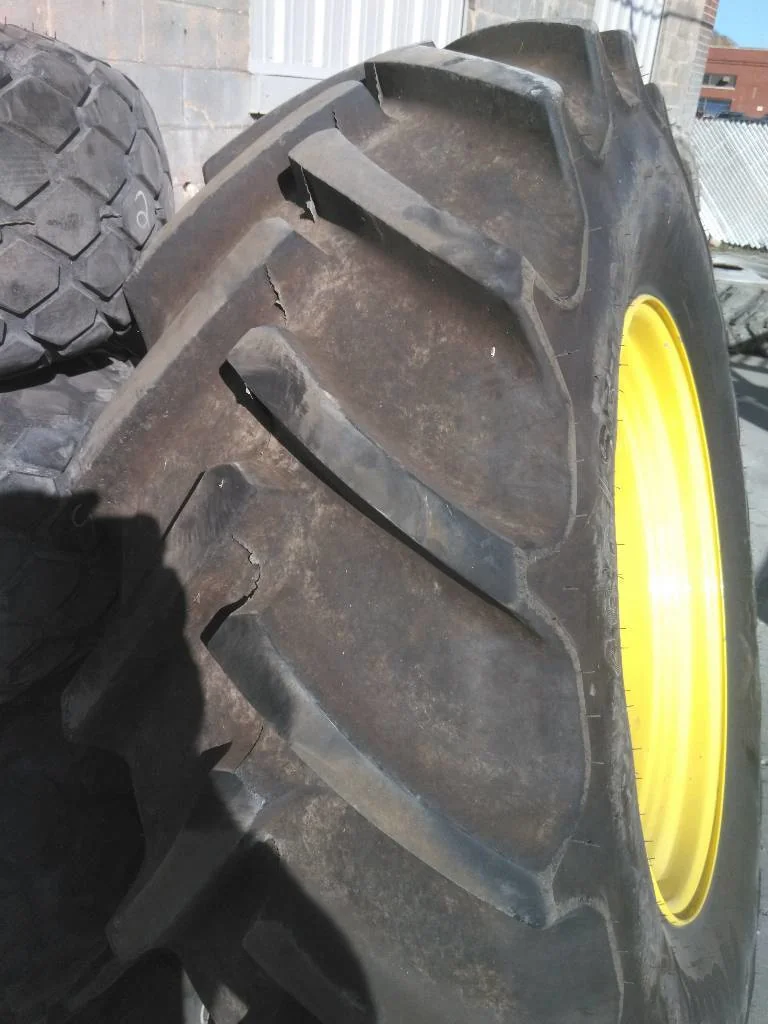 Take-Off 460/85R34 147A8 Mitas AC85 TL R-1W 95-100% On 15 x 34 (8-27.0-24.754) R&R Wheel No Disc image 3