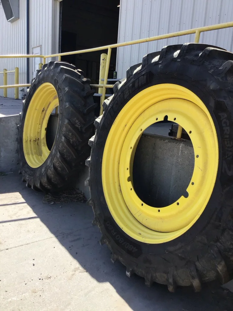 Used 480/80R50 159A8 Michelin Agribib 2 TL R-1W 90-95 % On 15 x 50 (12-32.047-30.078) R&R Wheel JD image 4